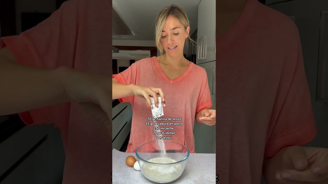 Tarta de melocotón y frutas del bosque