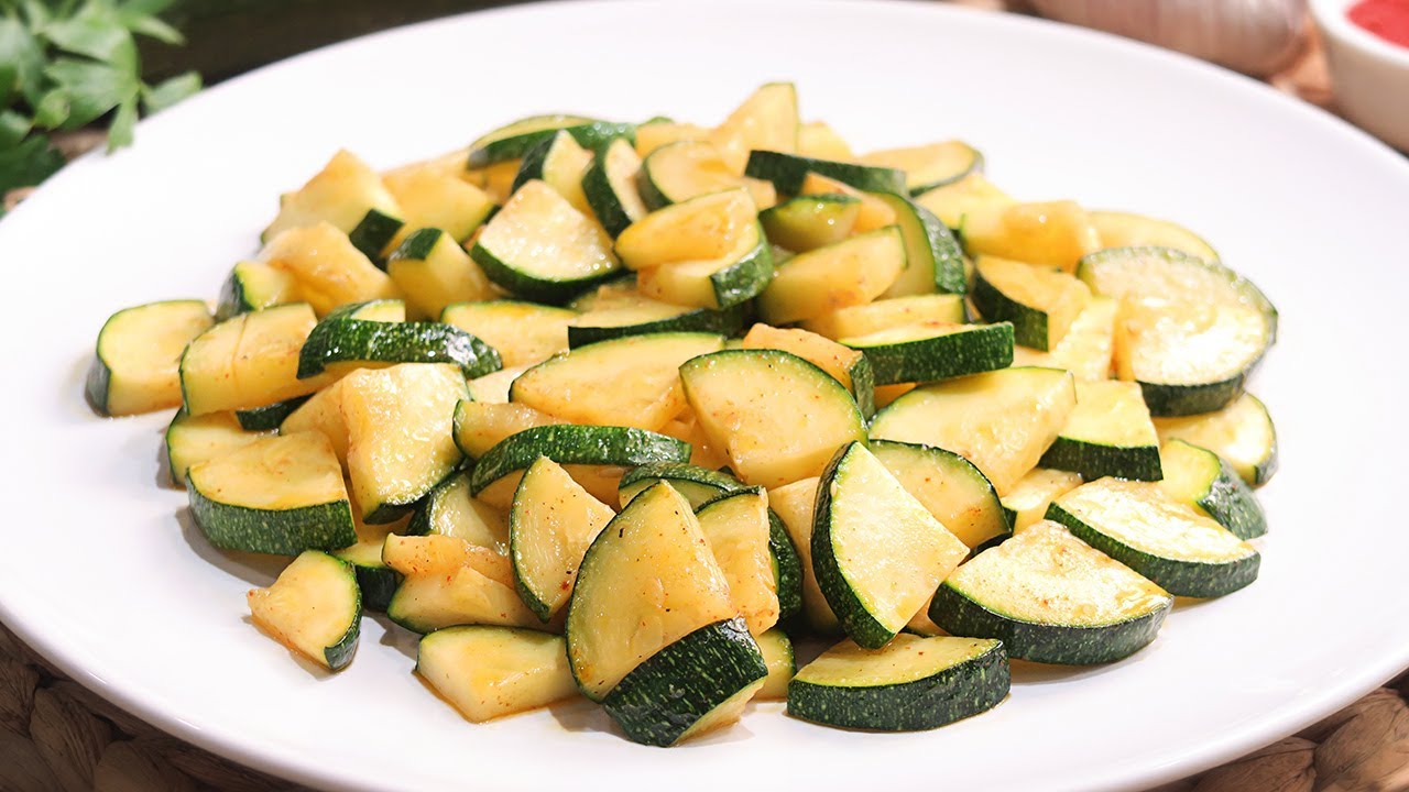 Calabacín al vapor con ajo