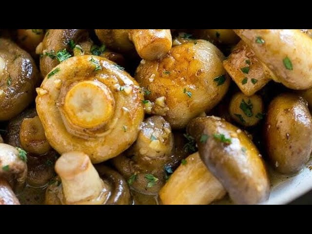 Cazuela de champiñón y cebolla con tomillo