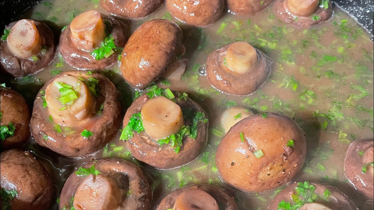 Champiñones al vino tinto