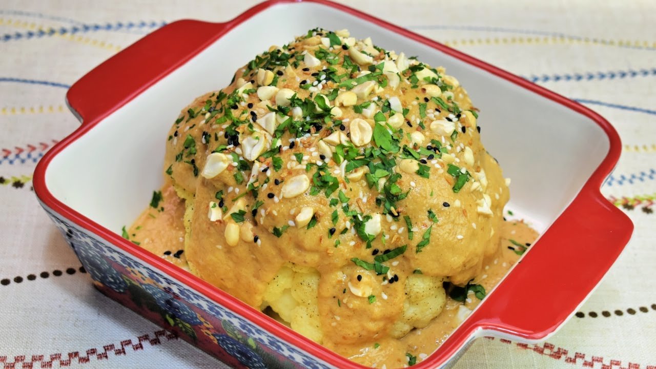 Coliflor con salsa de maní y lima