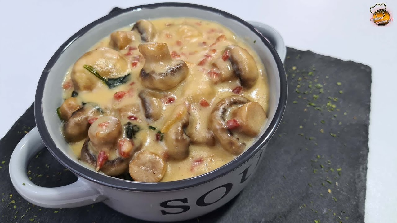 Crema de champiñones con queso suizo