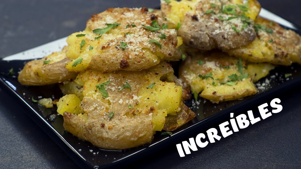 Papas aplastadas con mantequilla vegetal y sal marina