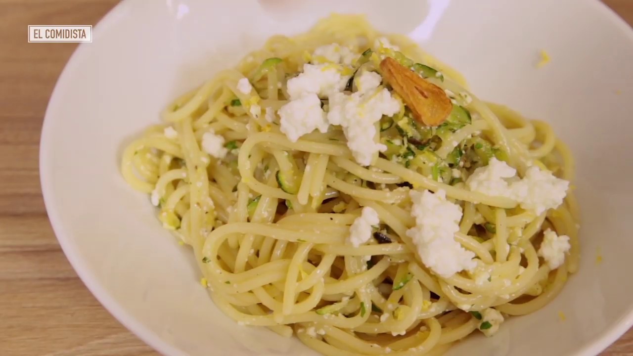 Pasta de calabacín y limón