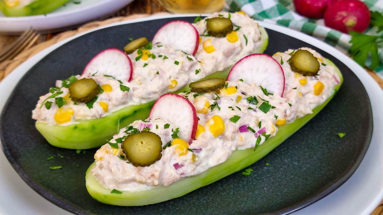 Pepino relleno de hummus