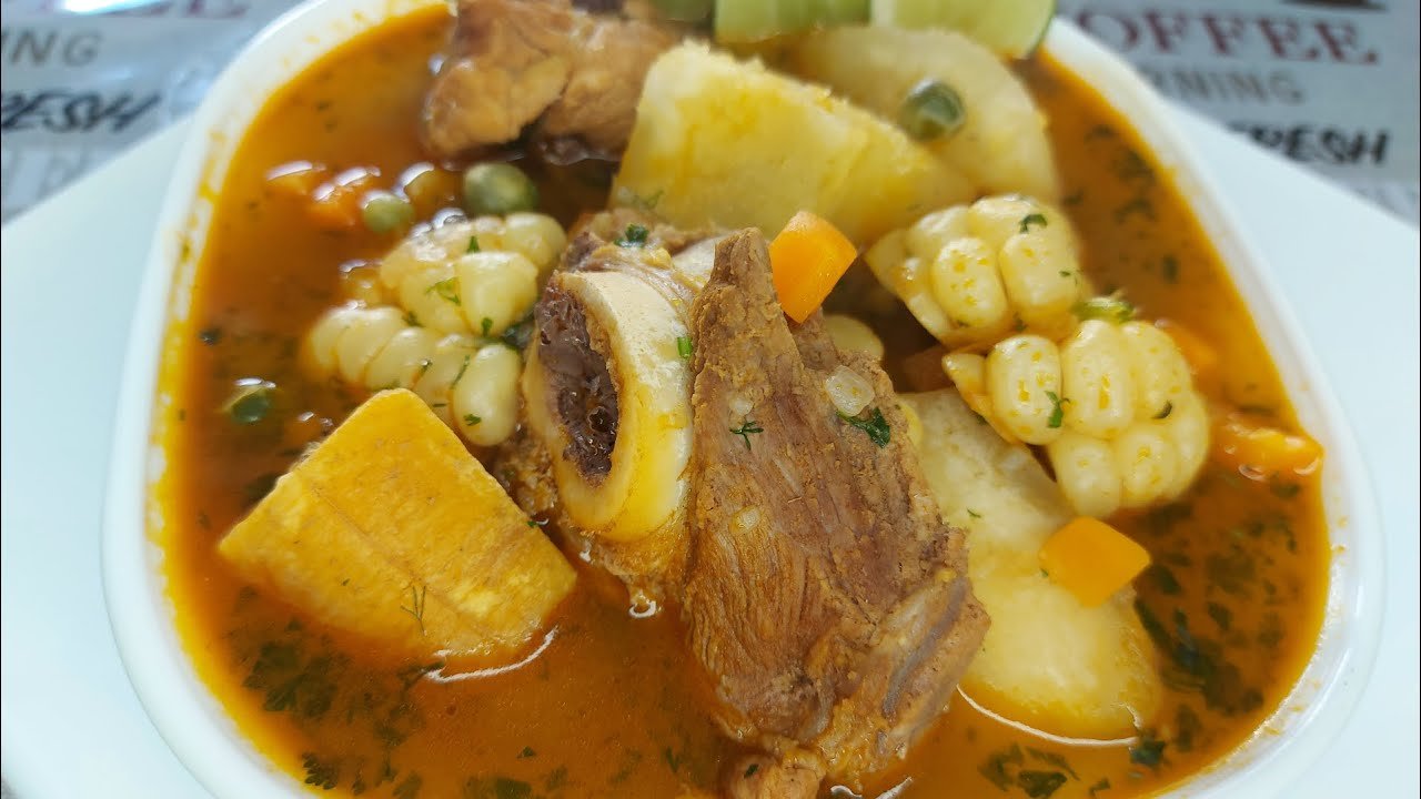 Sopa de cerdo con zanahoria