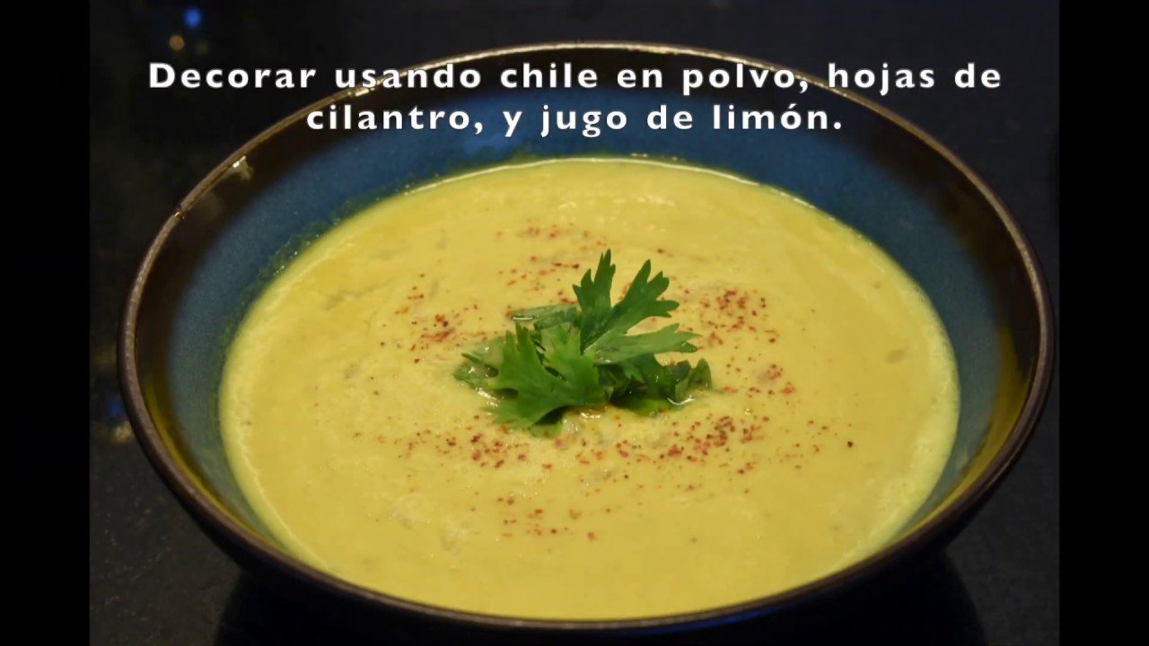 Sopa de lentejas con coco y tomate