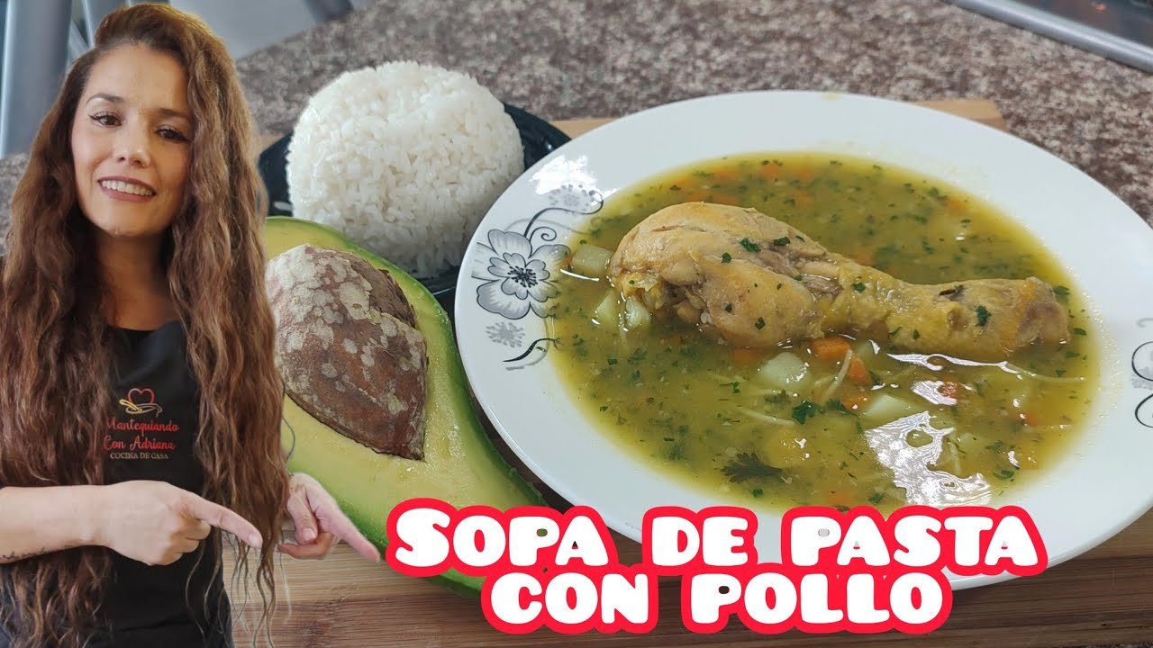 Sopa de pollo con pasta