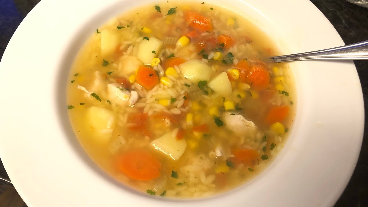 Sopa de pollo orzo apio