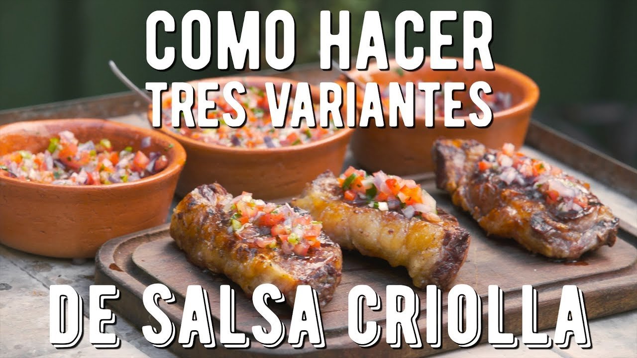Salsa criolla chilena con aceite de oliva
