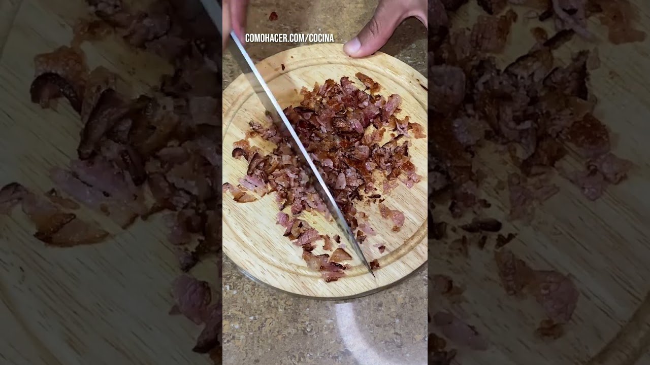 Salsa de tocino y cebolla para huevos