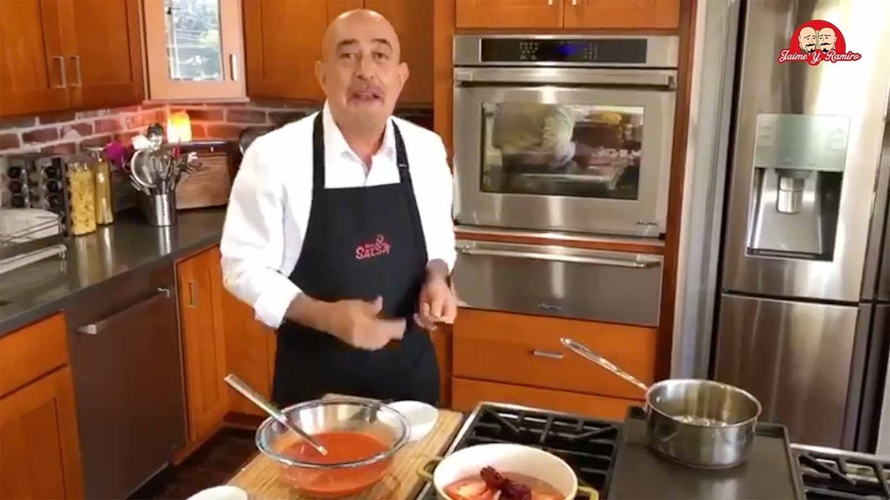 Salsa roja mexicana para quesadillas