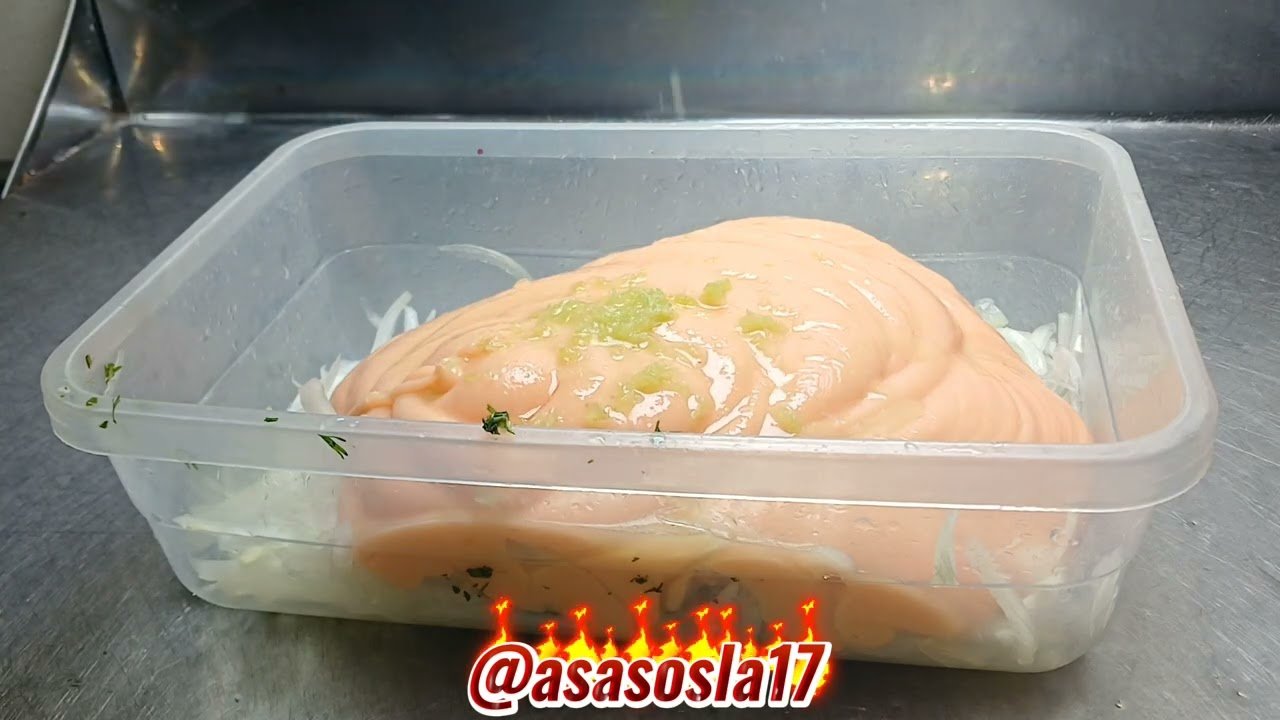 Salsa rosada colombiana con cilantro