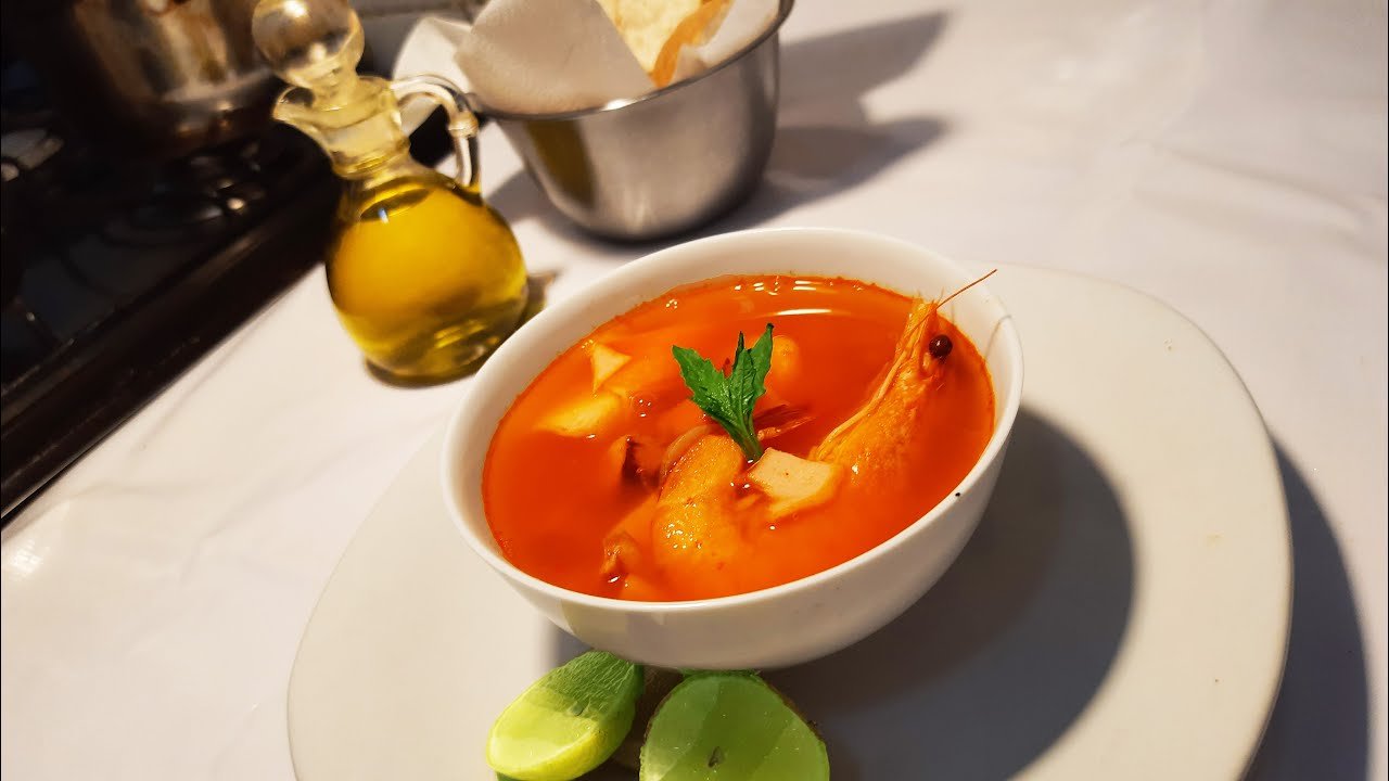 Sopa de mariscos picante