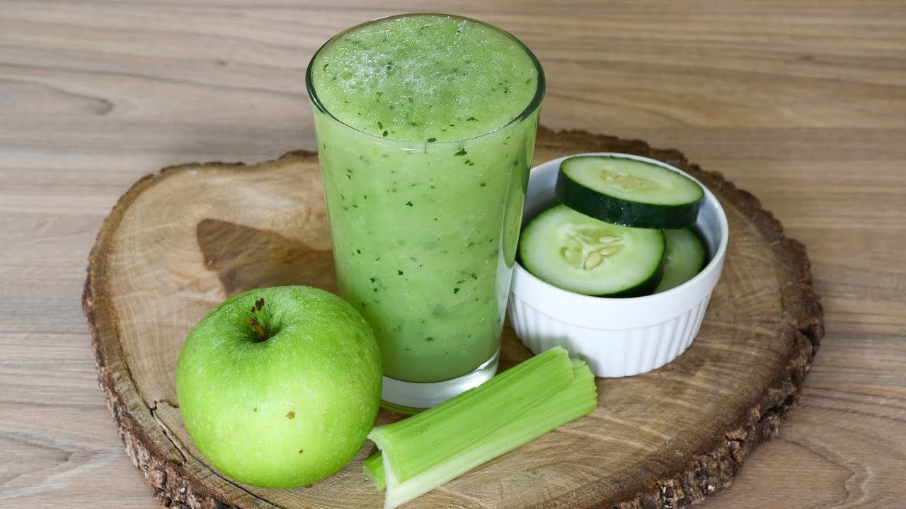Batido de pepino apio y manzana verde