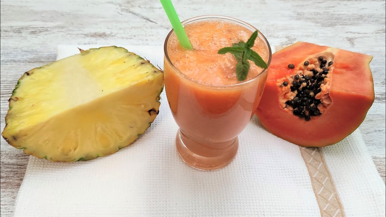 Jugo de piña y papaya