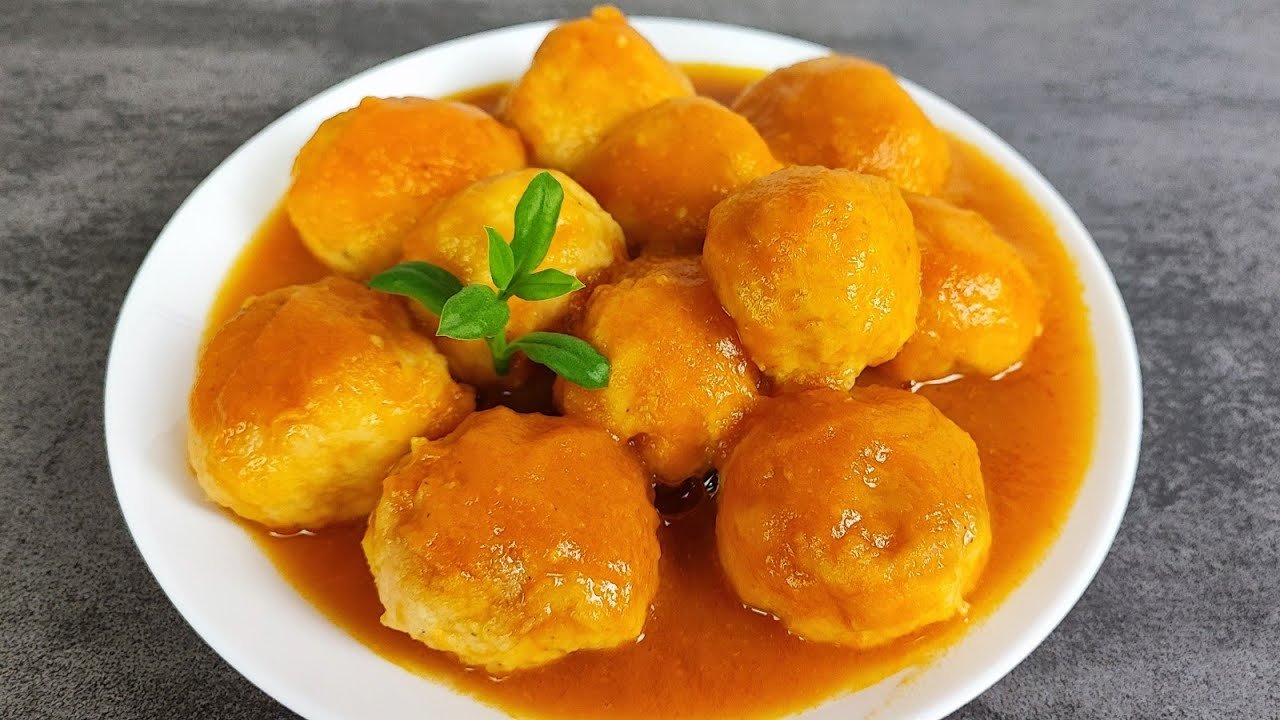 Receta de Albóndigas de merluza en salsa de tomate