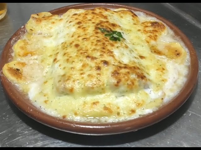 Receta de Bacalao gratinado con alioli y patatas