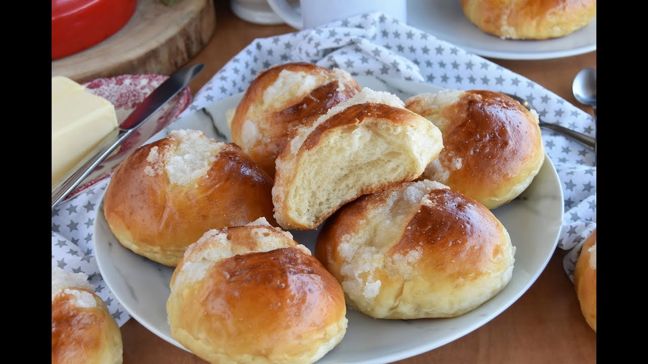 Receta de Bollos suizos caseros