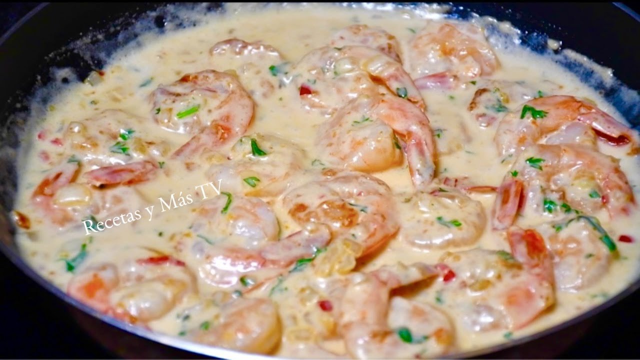 Receta de Camarones al ajillo con crema de coco
