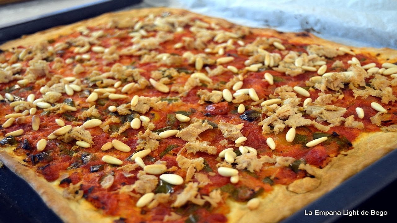 Receta de Coca de tomate y pimiento