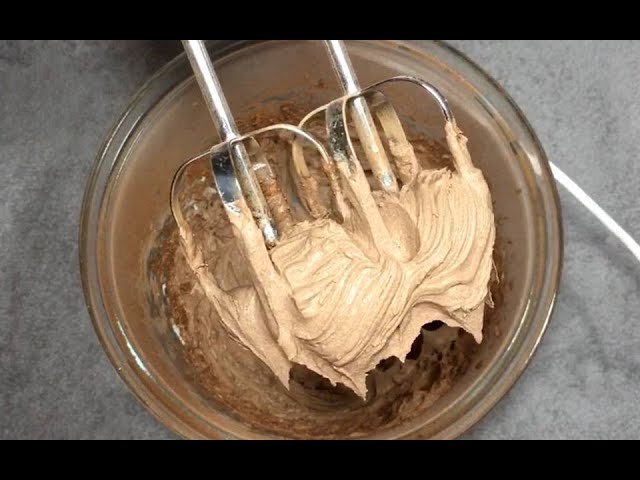 Receta de Crema chantilly con dulce de leche y cacao