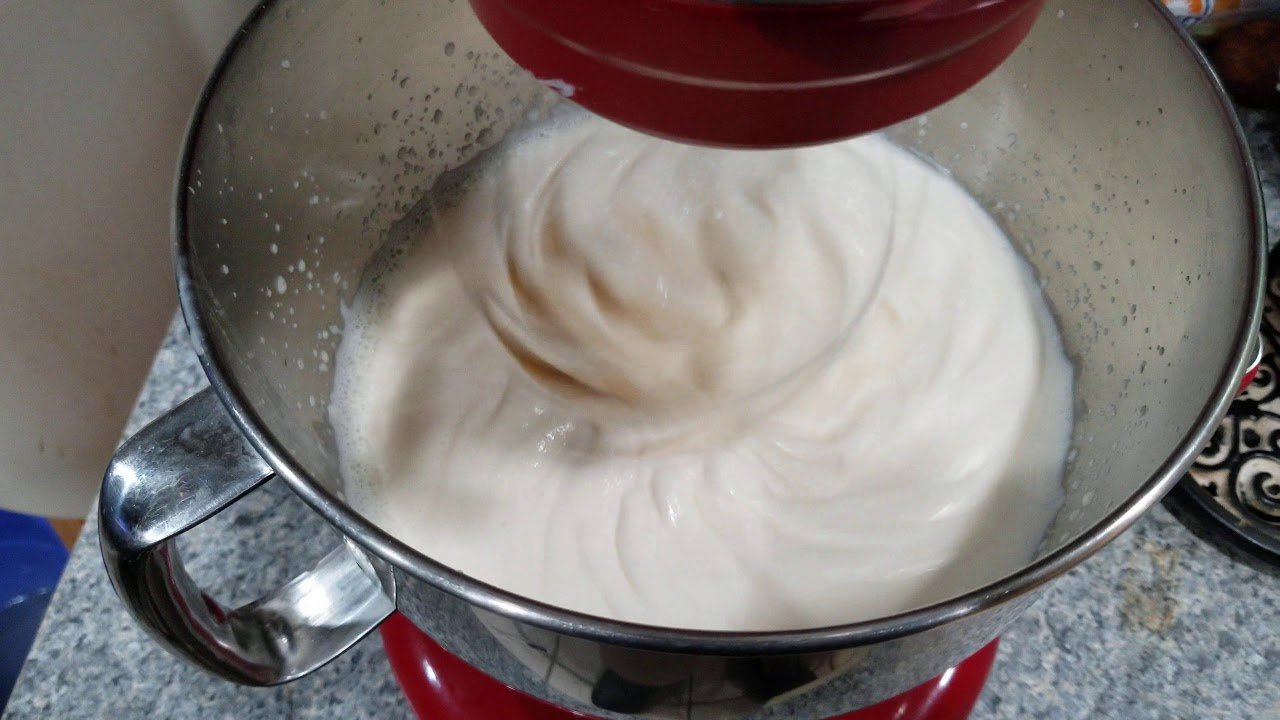 Receta de Crema chantilly con leche evaporada y limón