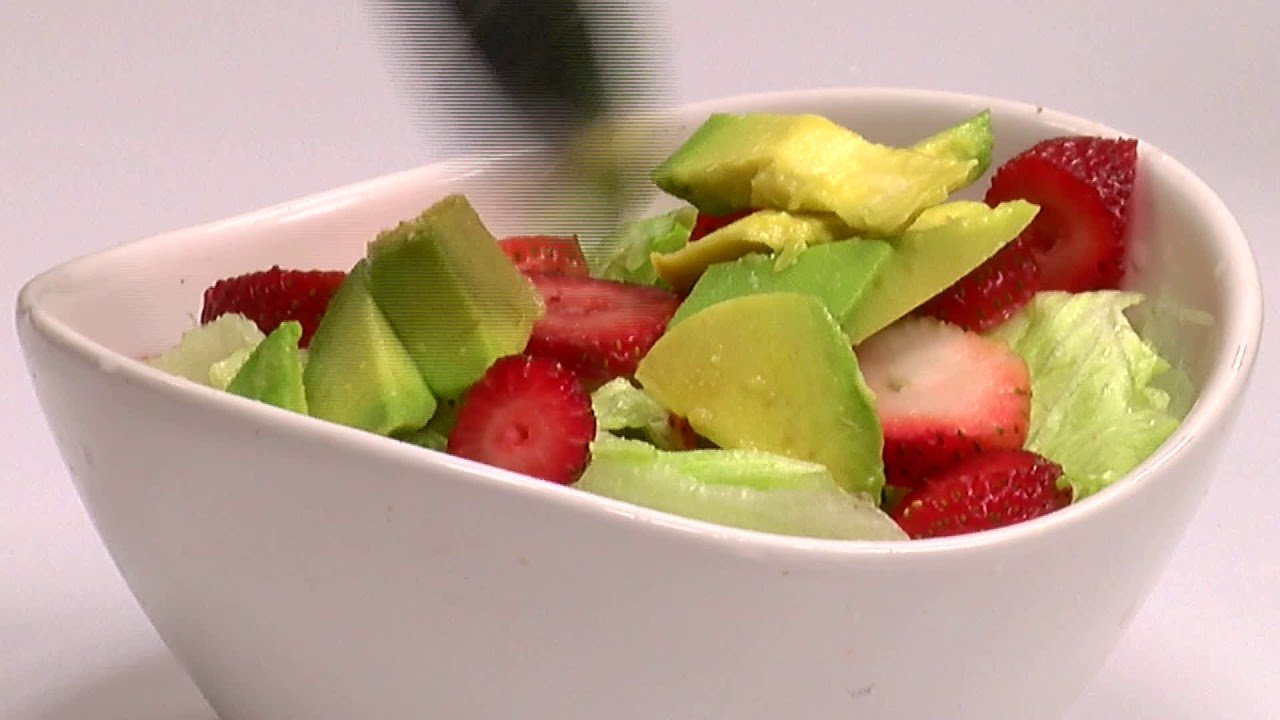 Receta de Ensalada de aguacate y fresas