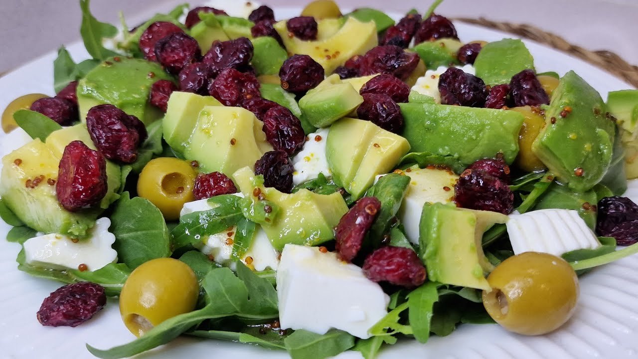 Receta de Ensalada de aguacate y rúcula