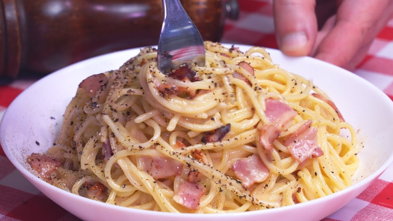 Receta de Espaguetis a la carbonara estilo italiano