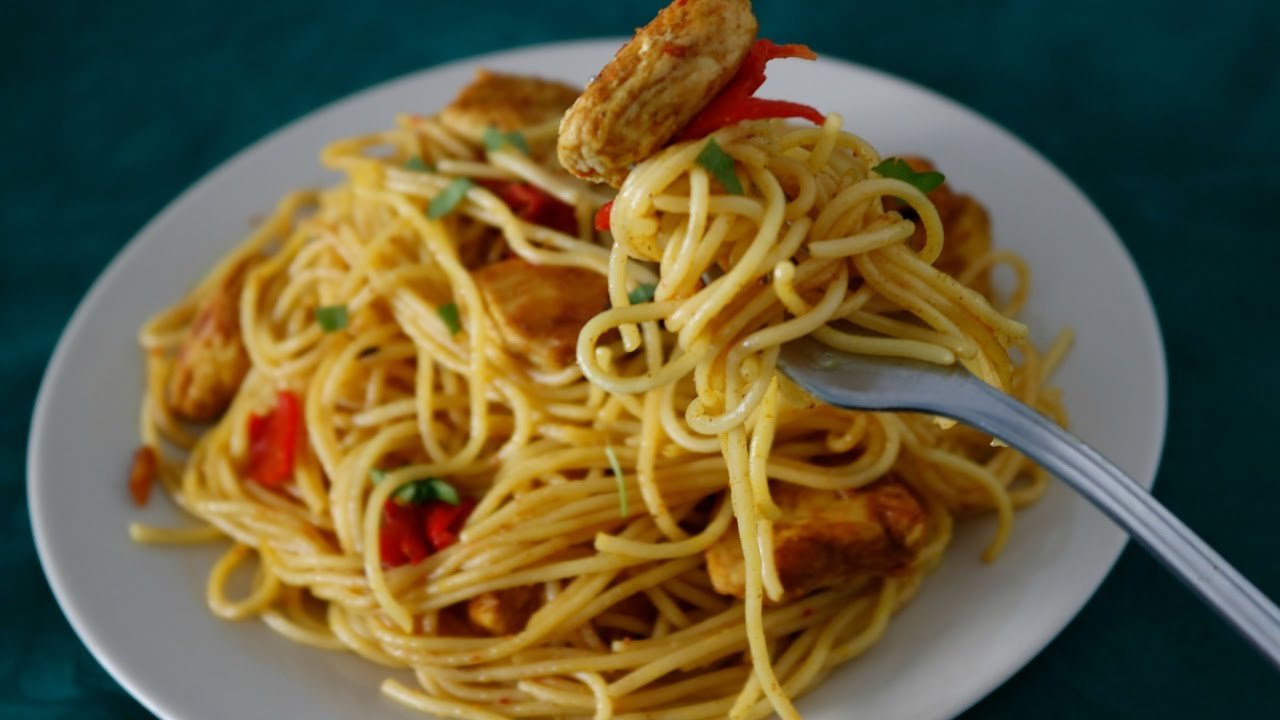 Receta de Espaguetis con pollo al curry