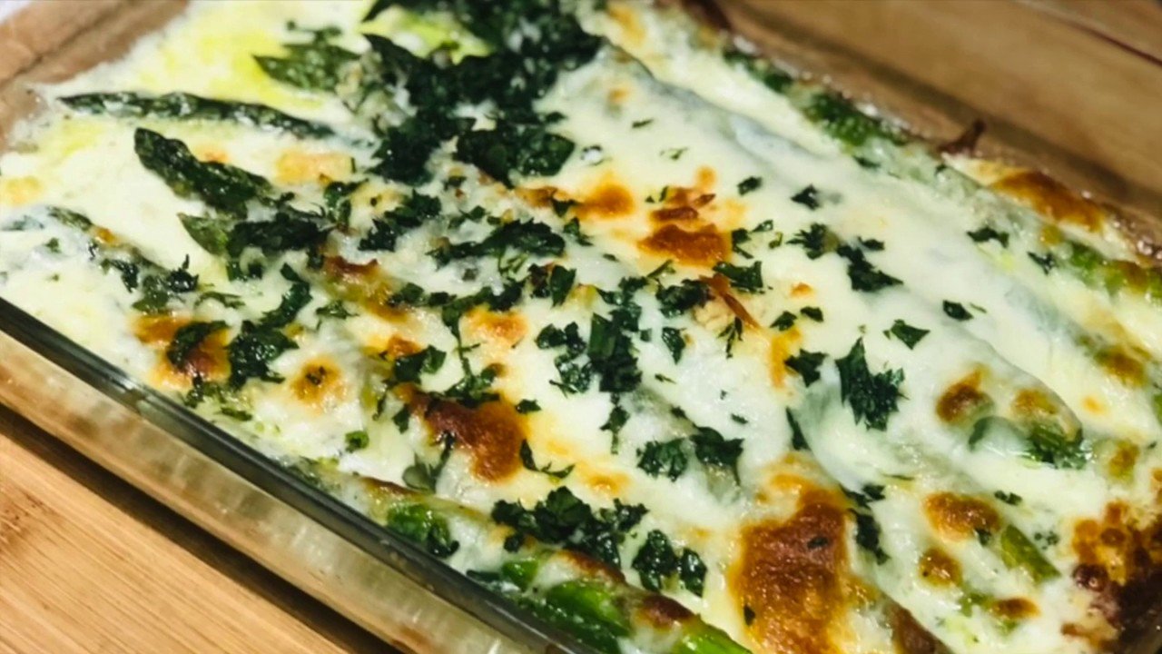 Receta de Espárragos gratinados con queso