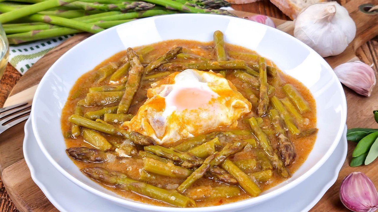 Receta de Espárragos trigueros en salsa