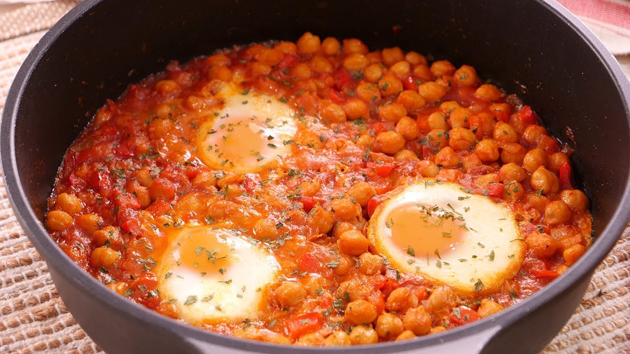 Receta de Garbanzos fritos con huevo revuelto