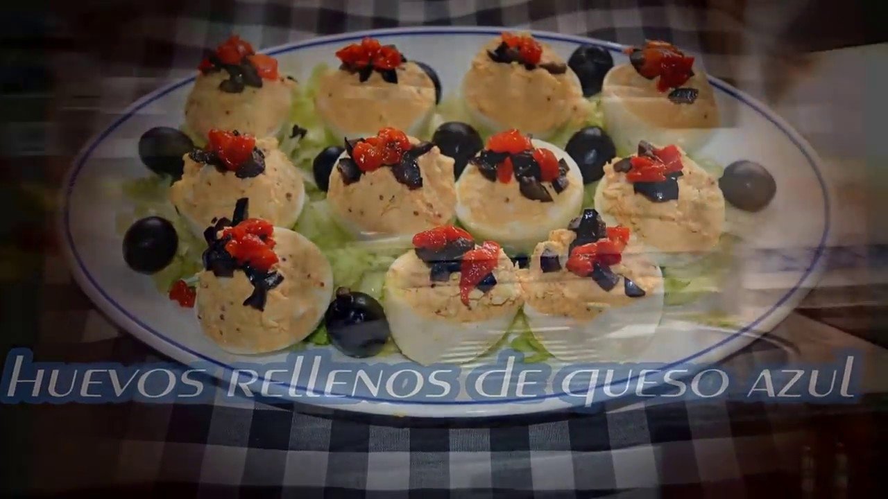 Receta de Huevos rellenos de queso azul