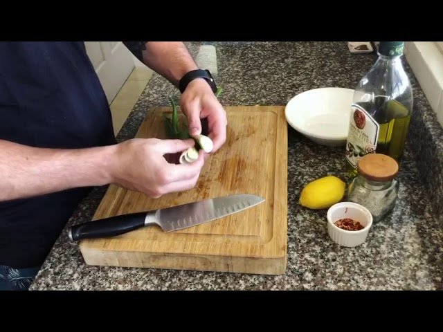 Receta de Lasary voatabia (ensalada de puerros y tomate)