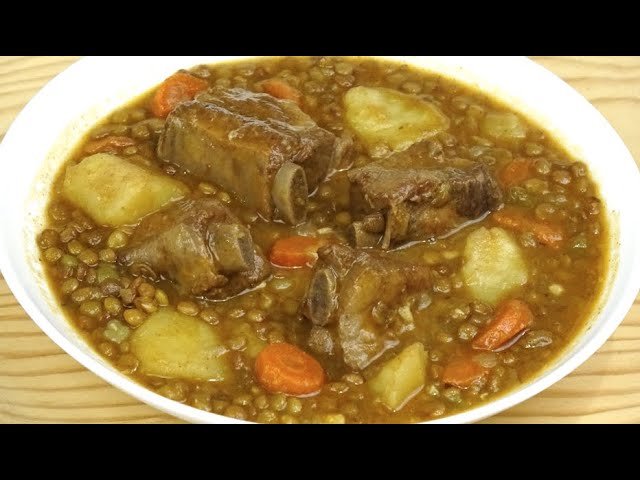 Receta de Lentejas con costillas y morcilla