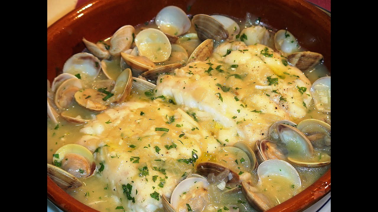 Receta de Merluza en salsa verde con almejas