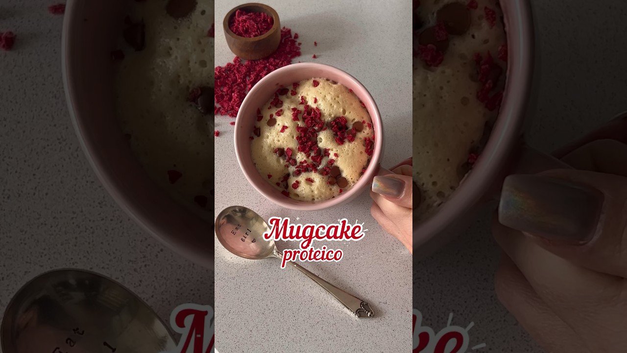 Receta de Mug cake sin huevo en microondas