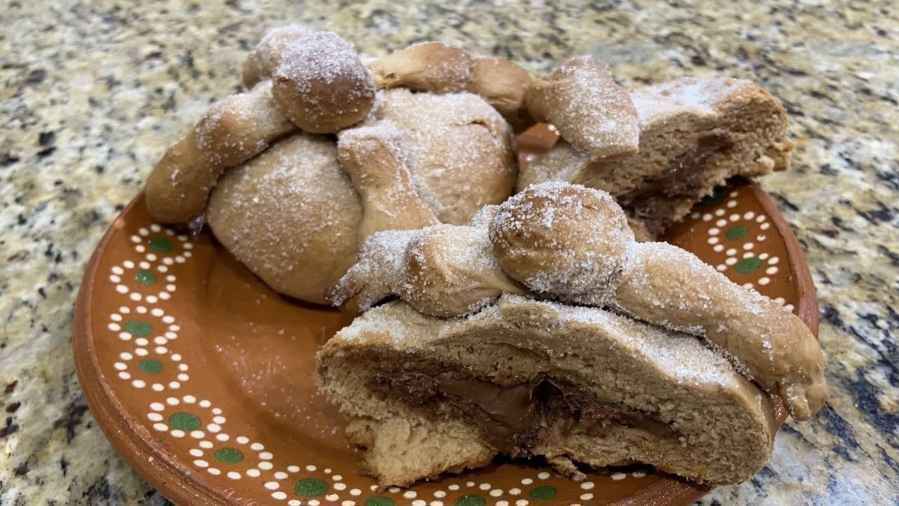 Receta de Pan de muerto relleno de Nutella