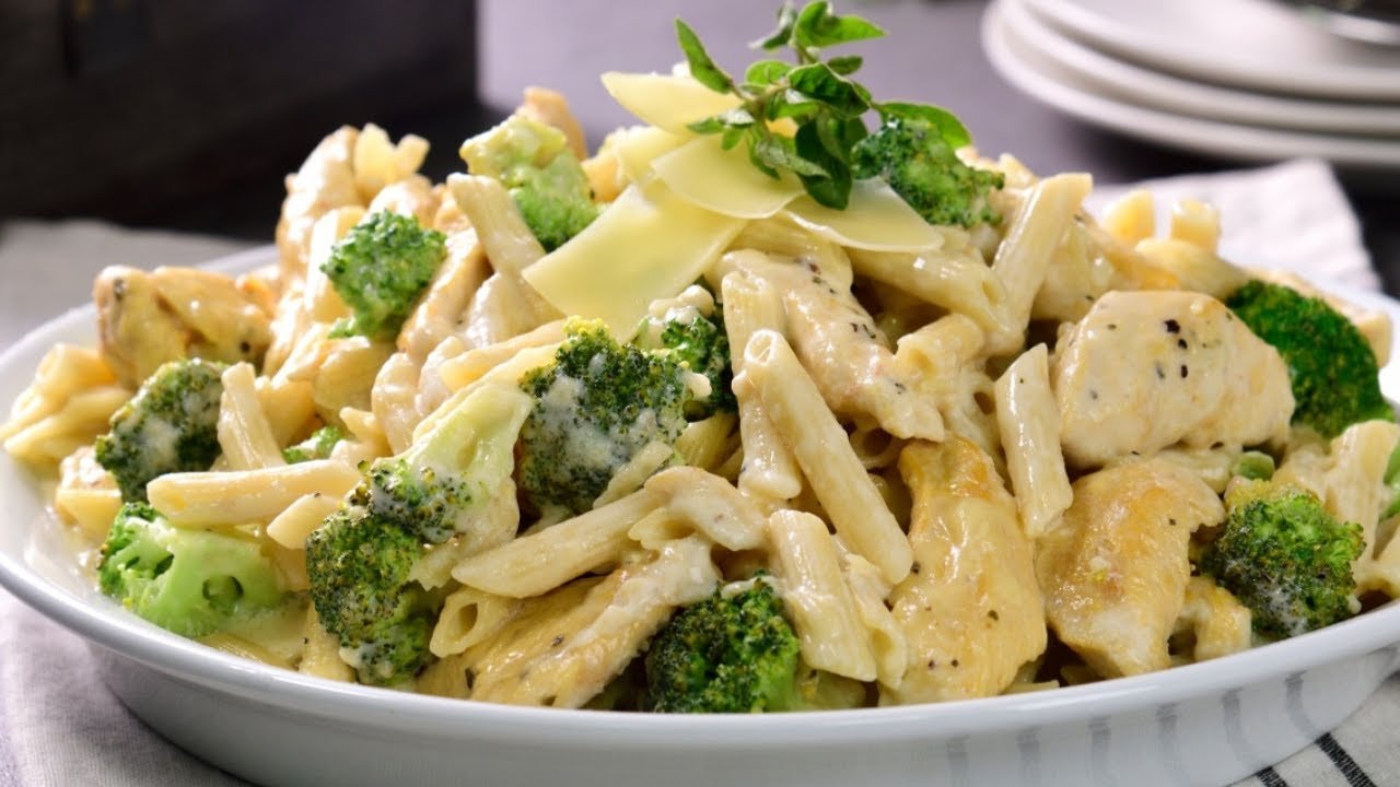 Receta de Pasta con pollo brócoli y queso