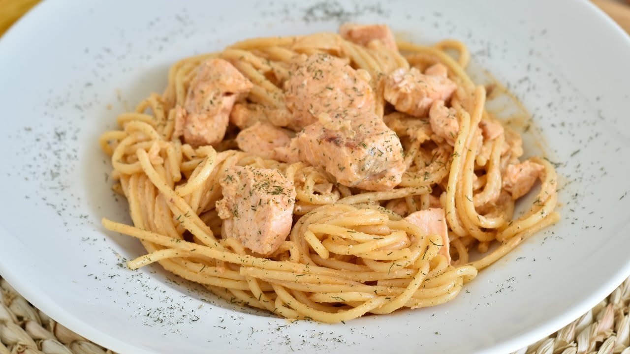 Receta de Pasta con salmón y gambas sin nata