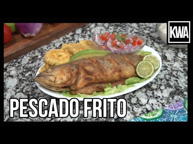 Receta de Pescado frito con patacones y salsa