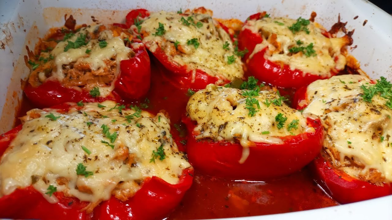 Receta de Pimientos rellenos de pollo y pico de gallo