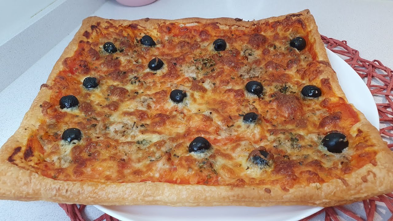 Receta de Pizza de hojaldre con atún