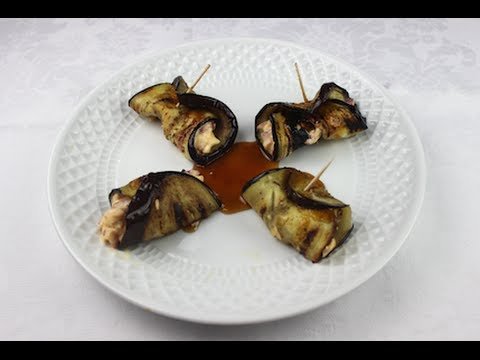 Receta de Rollitos de berenjena con queso y miel