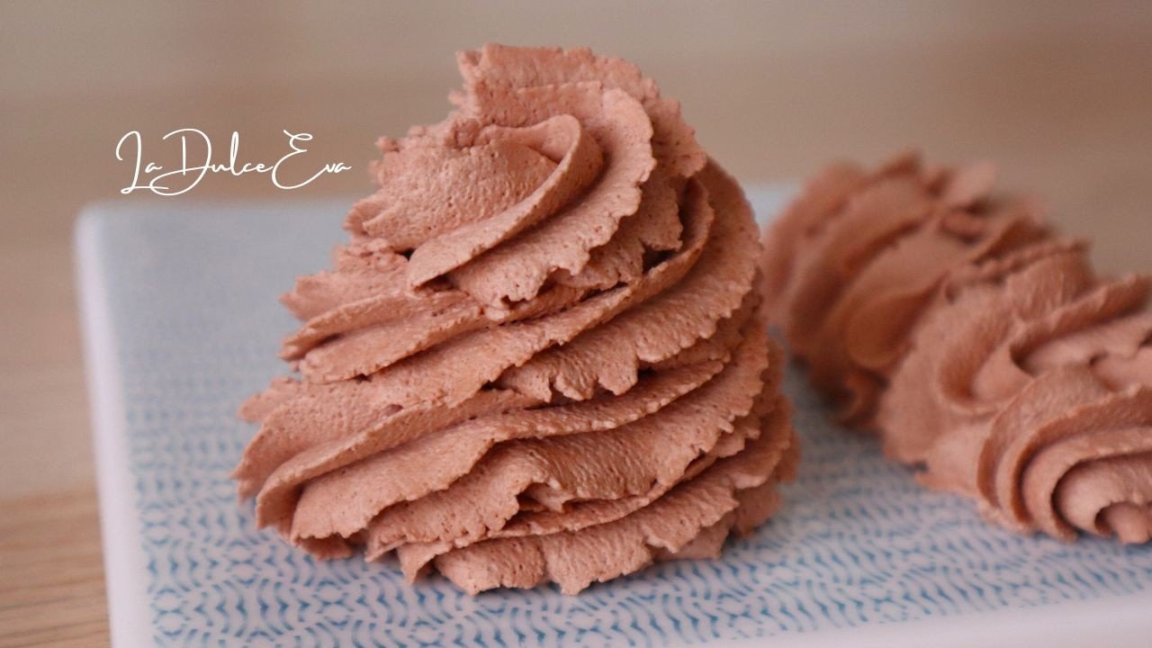 Receta de Tarta de chocolate y nata para cumpleaños