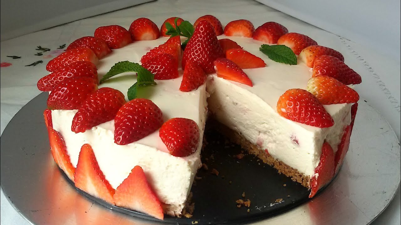 Receta de Tarta de fresa y nata sin horno