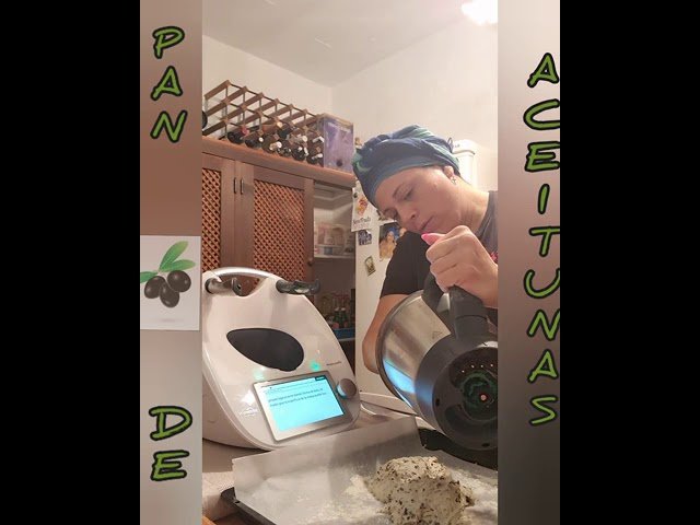 Receta de Thermomix: Pan de Aceitunas y Tomillo