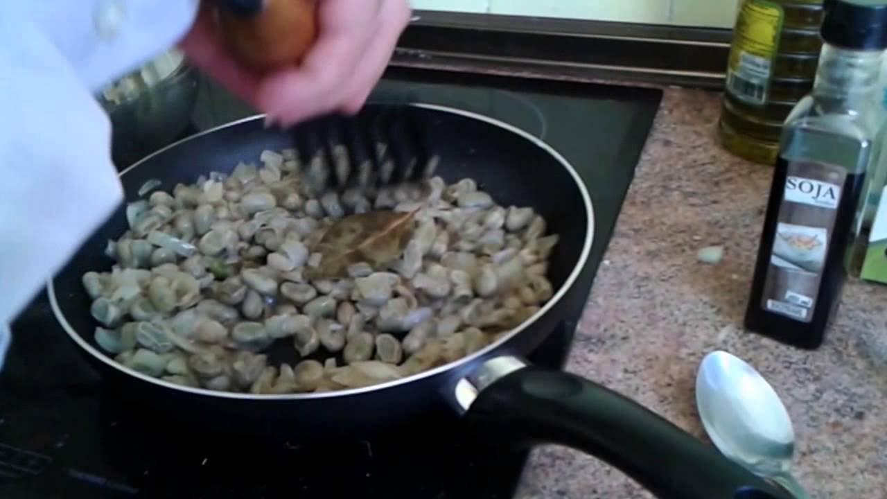 Receta de habas con cebolla